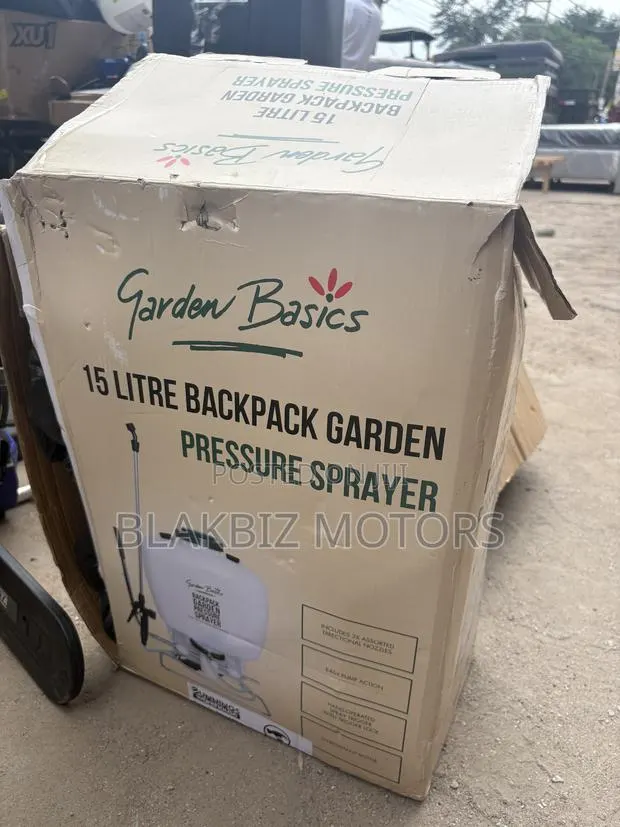 Garden Basics 15 Litre Backpack Garden Pressure Sprayer · Photo 1