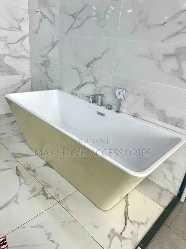 Colored Bath · Photo 1
