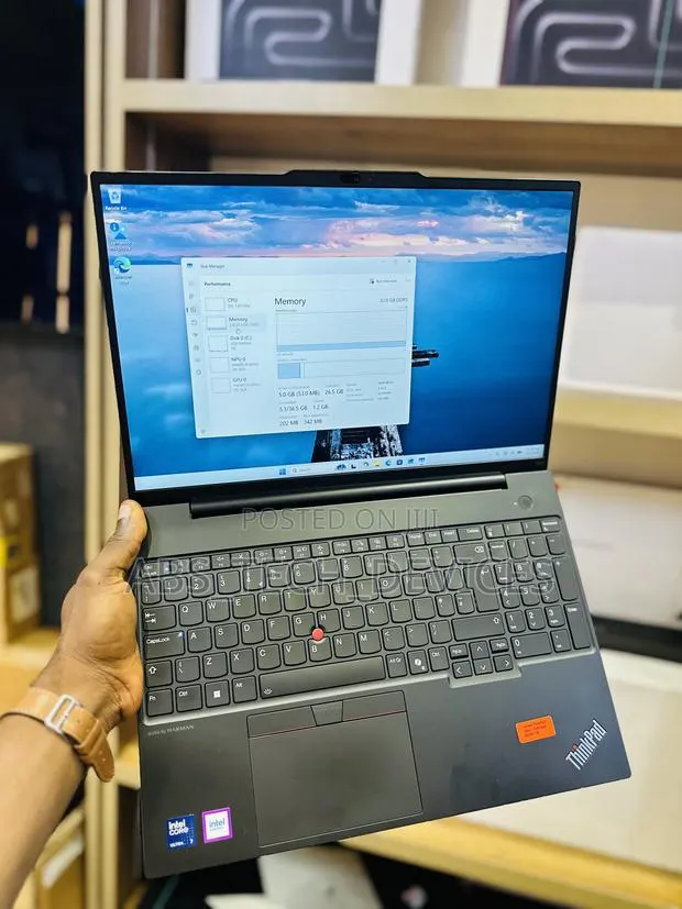 Laptop Lenovo ThinkPad E16 Gen 3 32GB Intel Core Ultra 7 SSD 1T · Photo 1