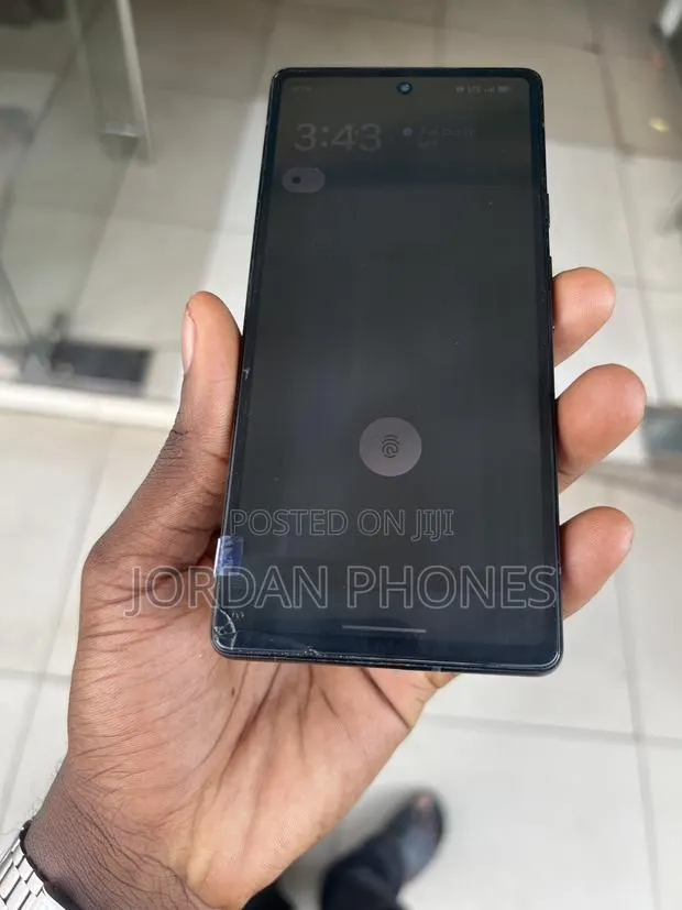 Google Pixel 6a 128 GB Gray · Photo 1