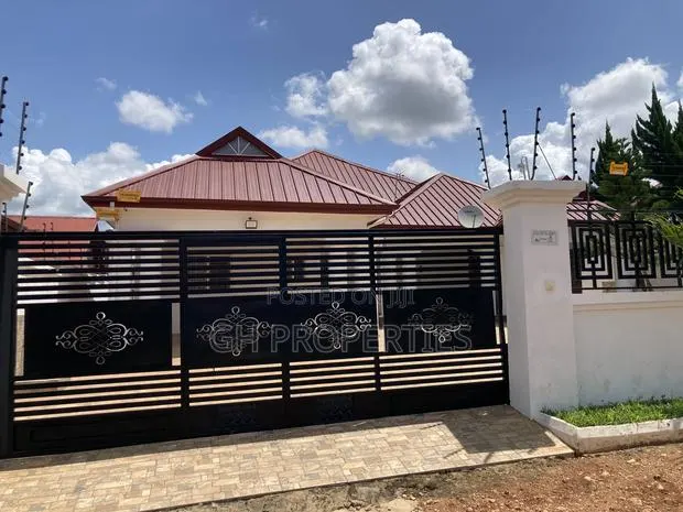 4bdrm House in Trede Junction Area, Kumasi Metropolitan for sale · Photo 1