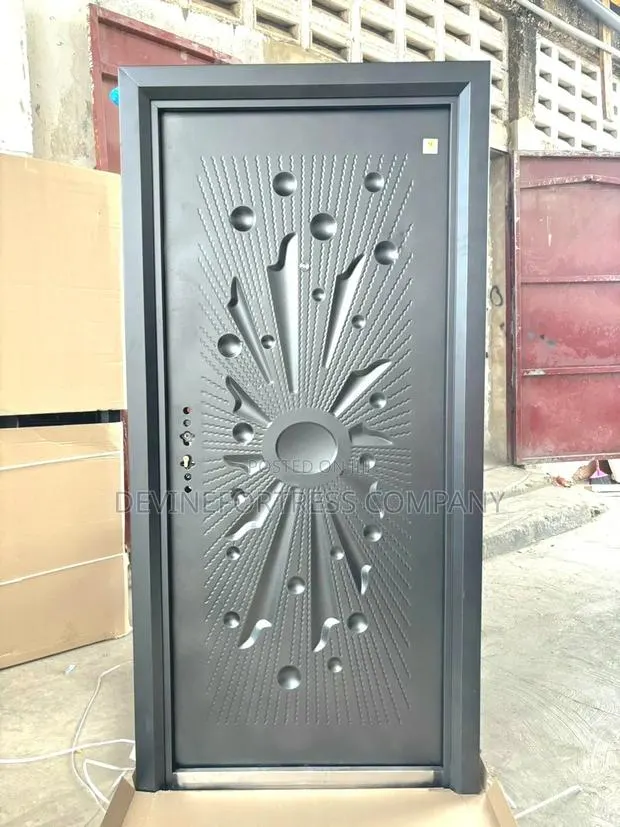 High Quality Paladin Rough Black Rough Door Door · Photo 1
