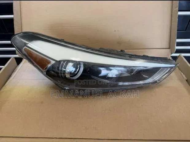 Hyundai Tucson 2017 -18 Led Headlight Pair · Photo 1