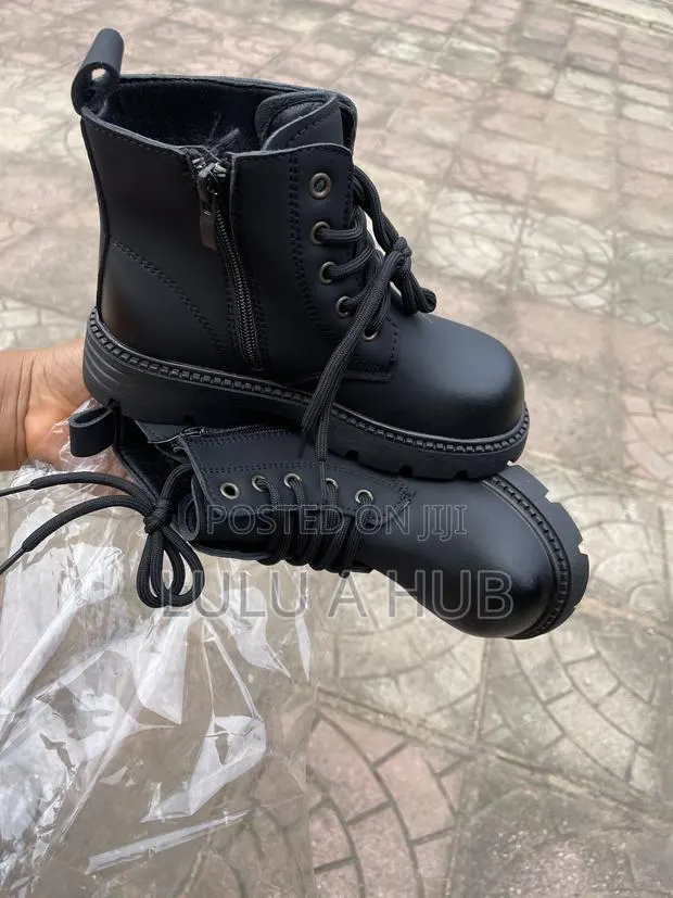 Boots for Kids · Photo 1
