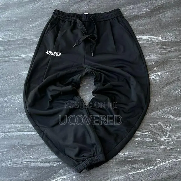 New Unisex Heavy Joggers Pants · Photo 1