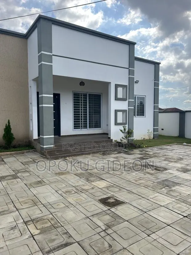 3bdrm House in Opah, Pokuase for sale · Photo 1