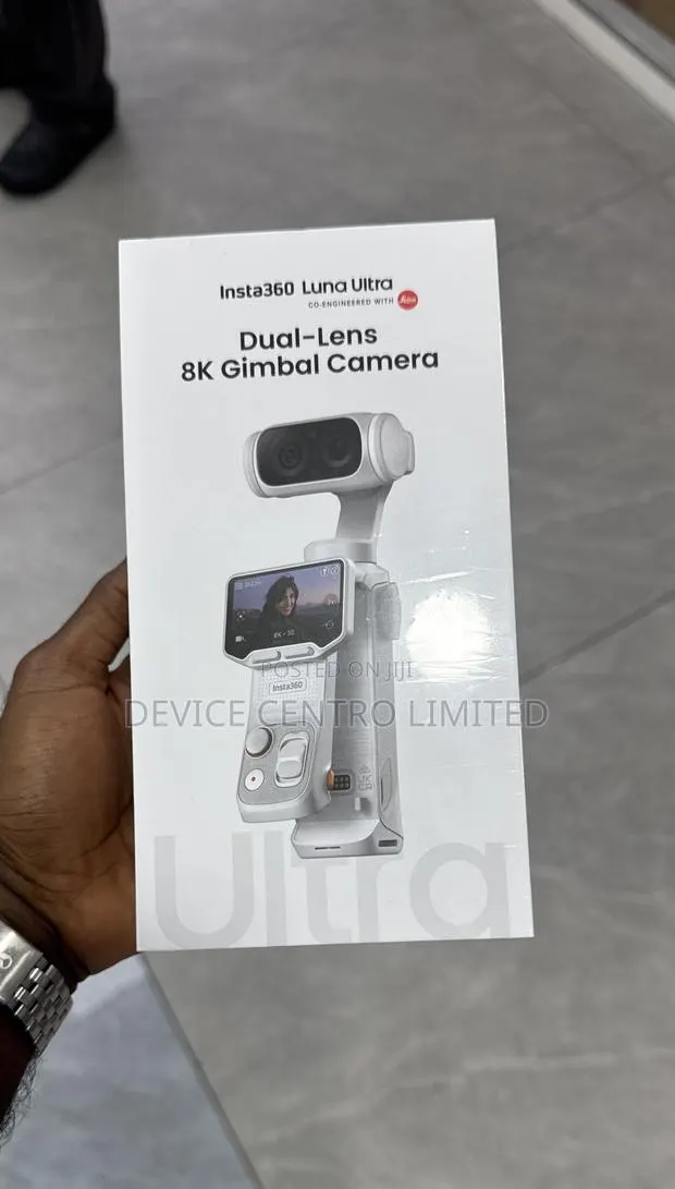 Insta360 Luna Ultra Gimbal Camera Standard Combo · Photo 1