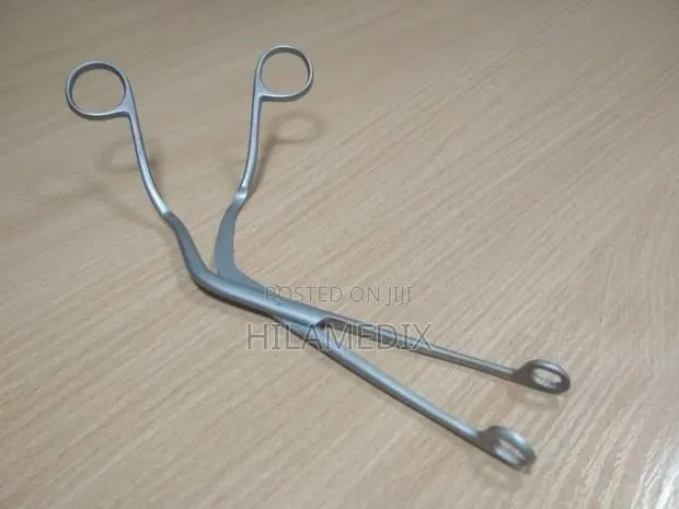 Magill Forceps · Photo 1
