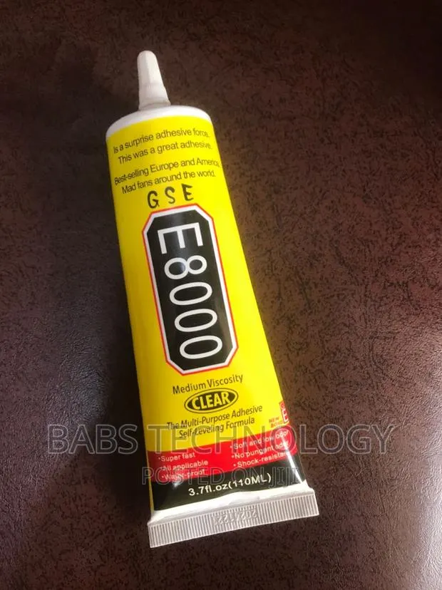 E8000 Multi Purpose Glue · Photo 3