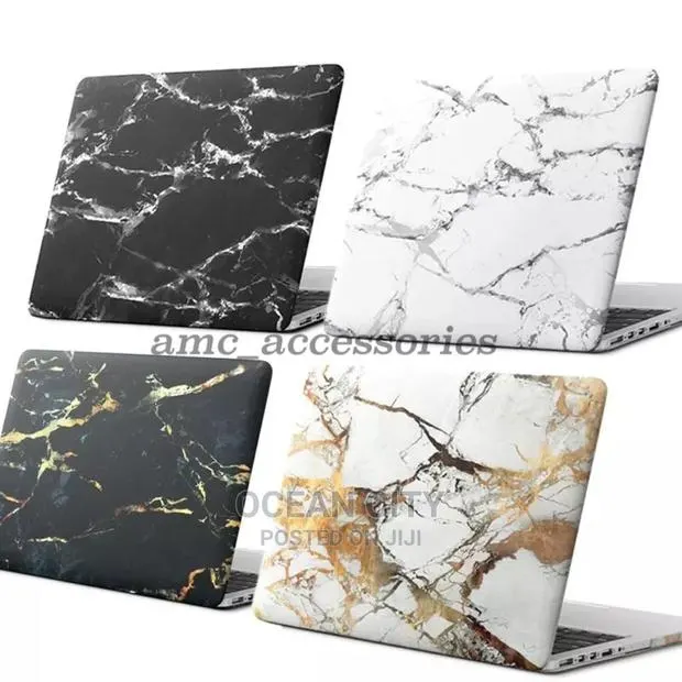 Marble Macbook 3-in-1 Bundle 13” TOUCHBAR · Photo 1