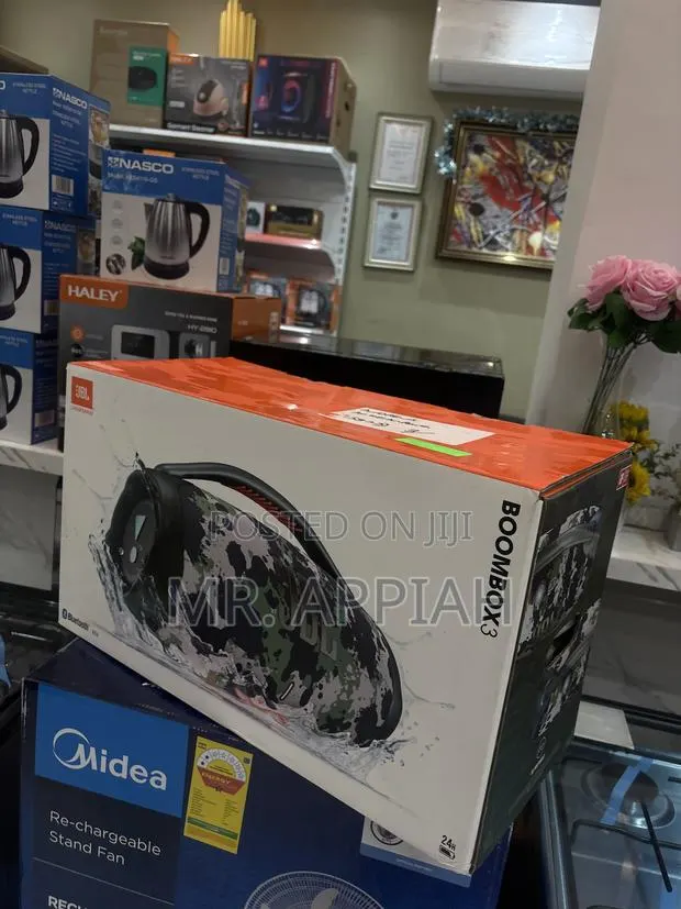 Choose Sleek JBL Boombox 3 Portable Bluetooth Speaker.. · Photo 1