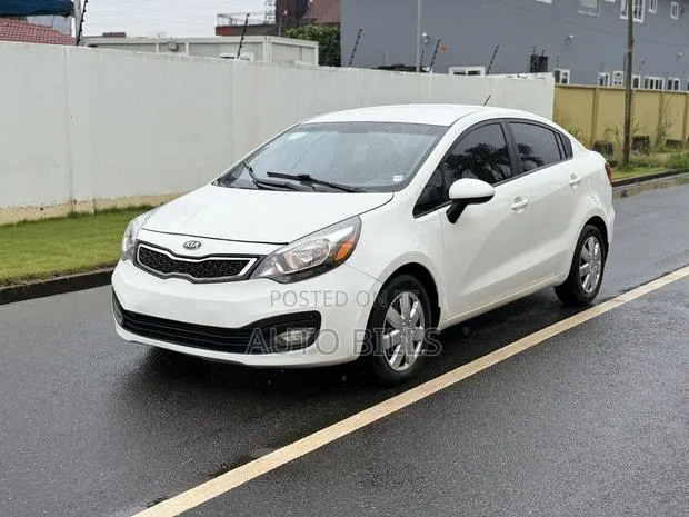 Kia Rio LX 4dr Sedan (1.6L 4cyl 6M) 2016 White