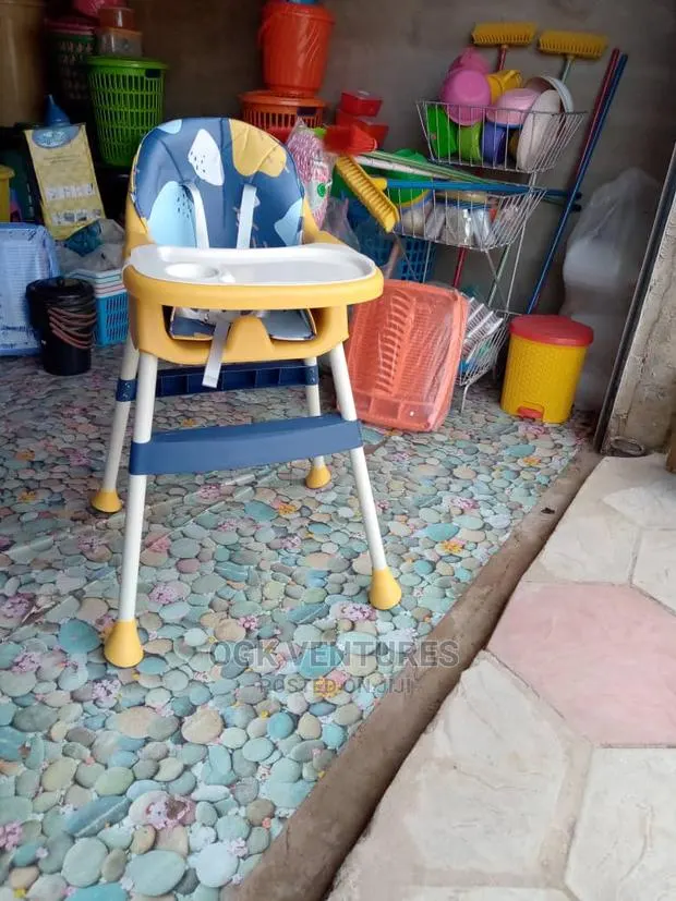 2in1 Baby High Chair · Photo 1