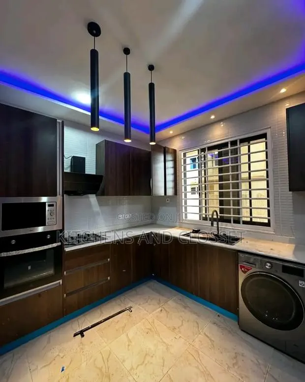 Modern Kitchen Cabinent · Photo 1