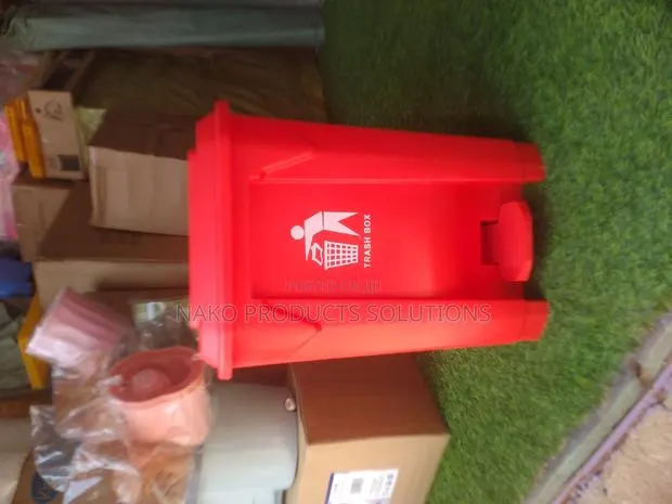 30L Foreign Pedal Dustbin (30litres) · Photo 1