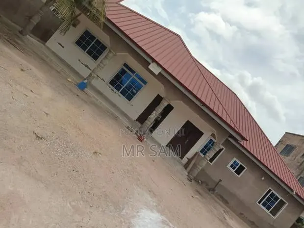5bdrm House in Sam Properties, Ga South Municipal for rent
