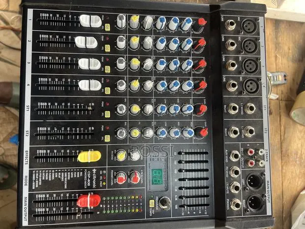 Quality Powered Mixer From Uk · Photo 1