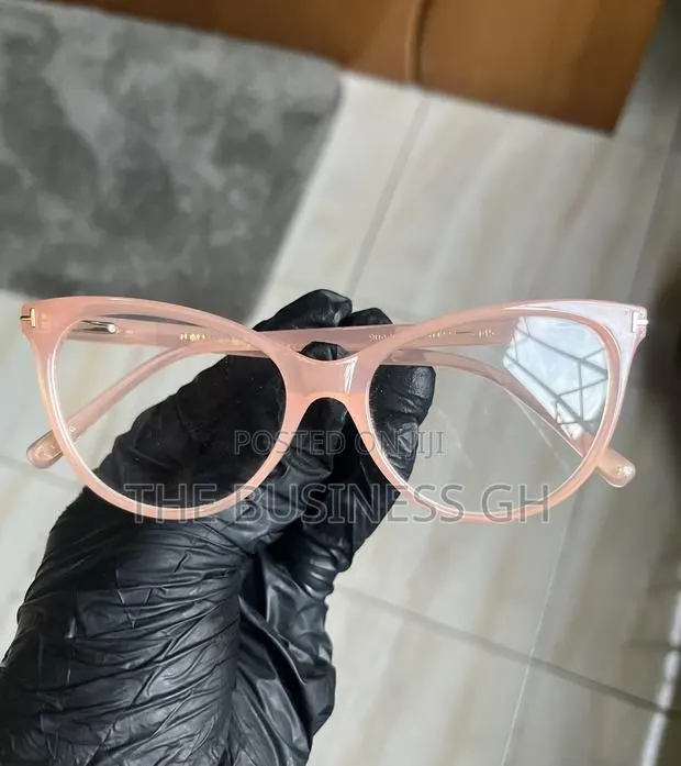 Peach Eyeglasses for Ladies/ Women · Photo 1