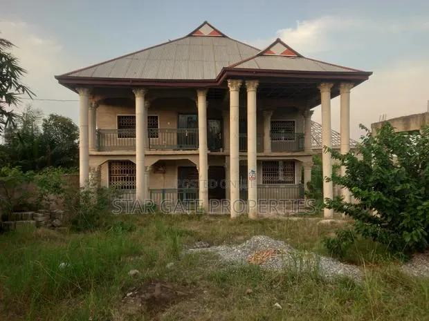 8bdrm House in Atimatim Maase, Kumasi Metropolitan for sale · Photo 1