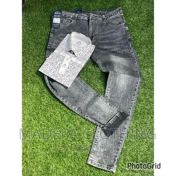 Cotton Shirts and Stock Jeans · Photo 1