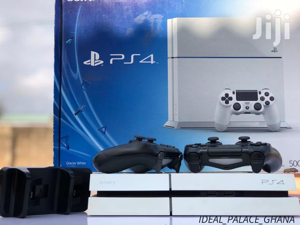 Playstation 4 Standard · Photo 1