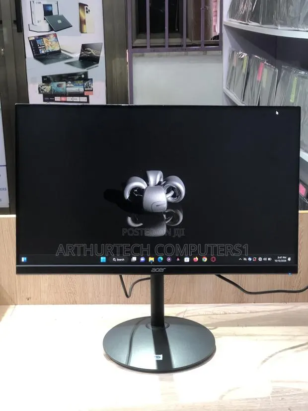 Acer Edgeless Monitor · Photo 1