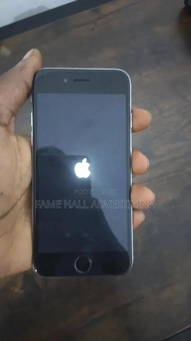 Remove Icloud Lock Screen Bypass Apple iPhone · Photo 1