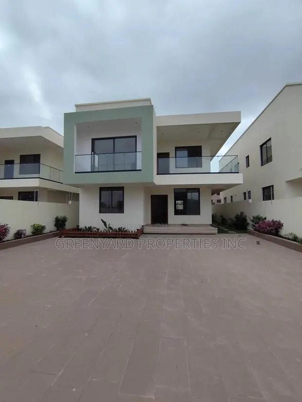 4bdrm House in School Junction, Ashaley Botwe for sale · Photo 1