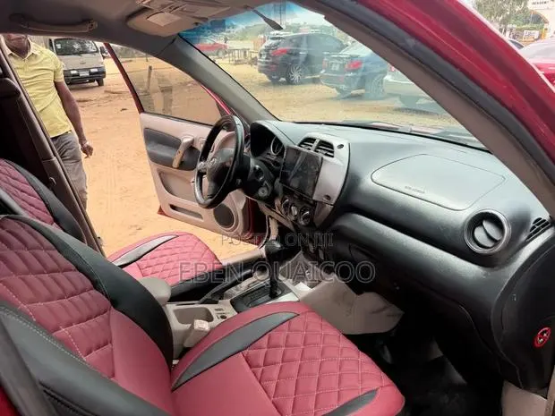 Toyota RAV4 2004 Burgundy · Photo 3