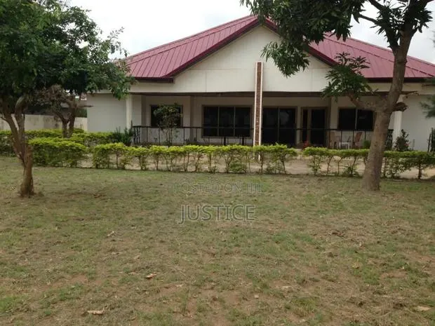 5bdrm House in Cfc Estate Dome for sale · Photo 1