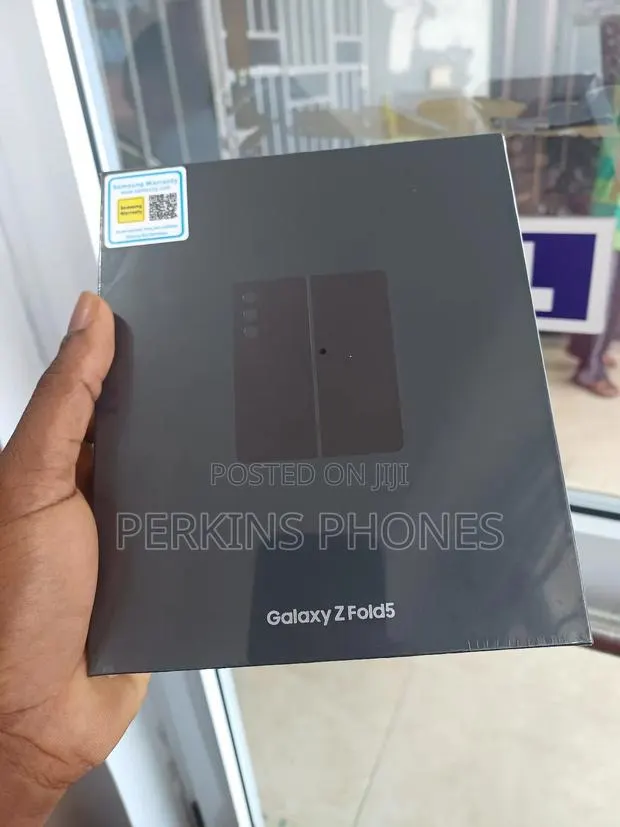 New Samsung Galaxy Z Fold 5 256 GB Black