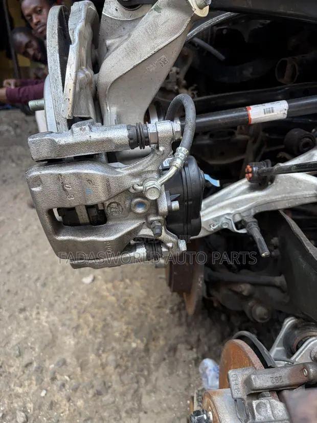 Acura RDX 2023 Back Axle (Suspension) Complete · Photo 1