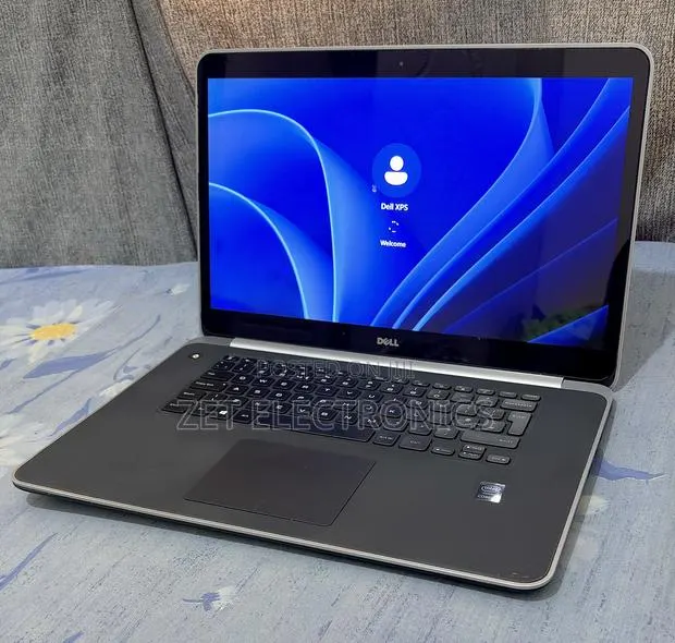 Laptop Dell XPS 15 (9530) 16GB Intel Core i7 SSD 512GB · Photo 1