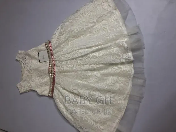Girls White Occasion Dress · Photo 1