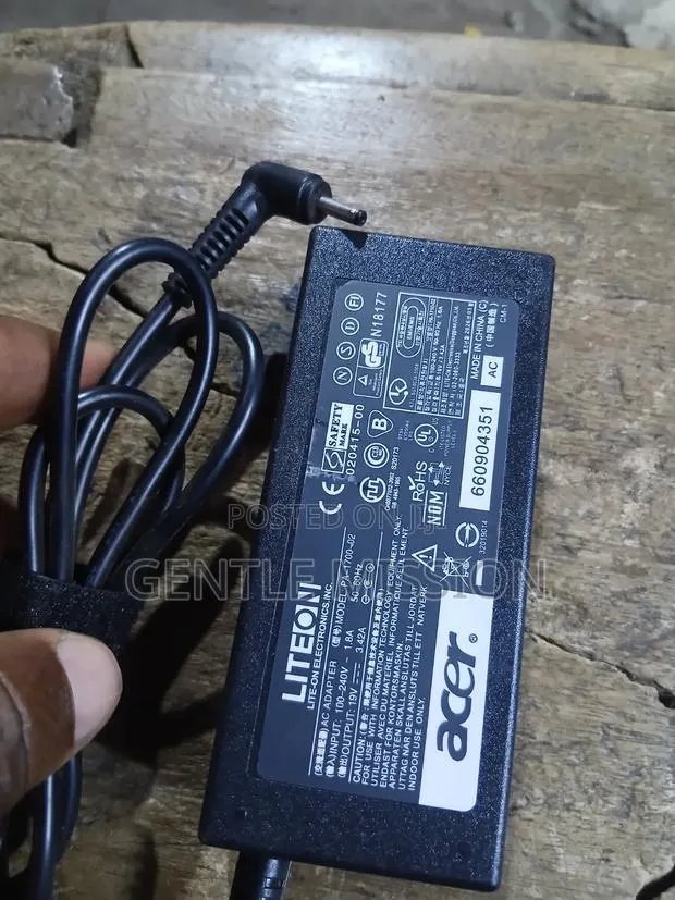 AC Adapter for Chrome Laptop · Photo 1