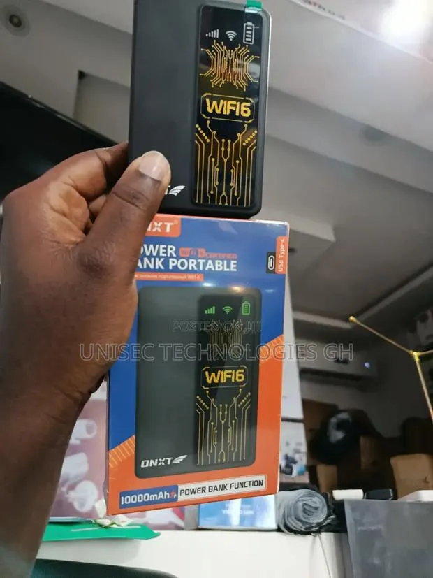 Wifi 6 Certified Portable Power Bank and Wifi · Photo 1