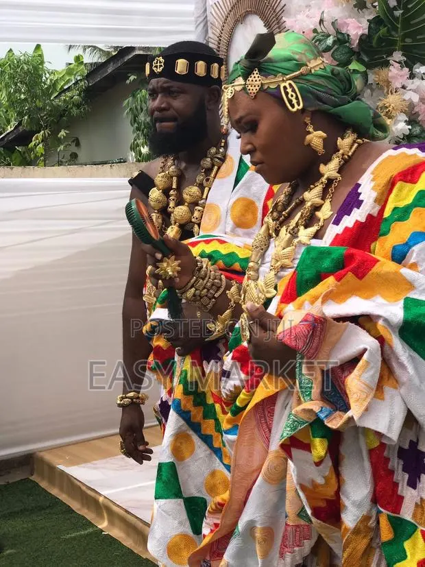 Gold Bead Rental Kente Renta for Marriage · Photo 1