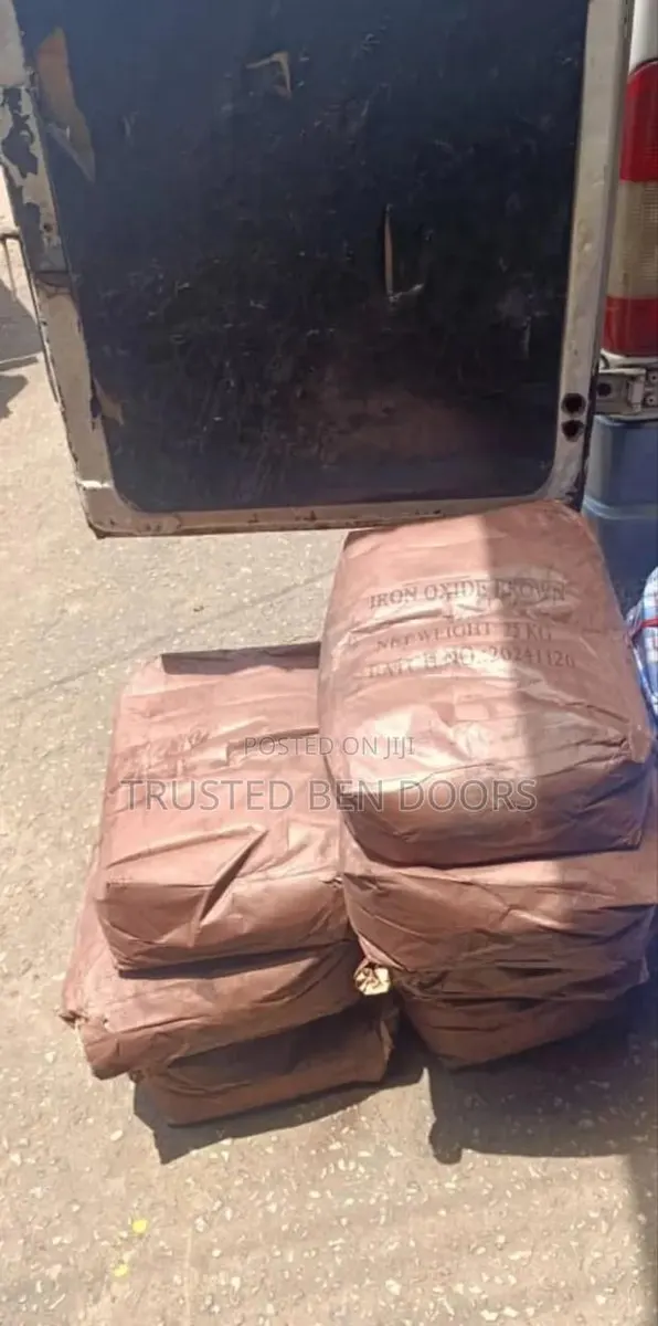 Brown Pigment for Construction Works · Photo 1