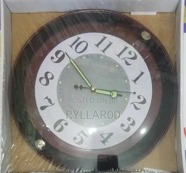 Wall Clock · Photo 1