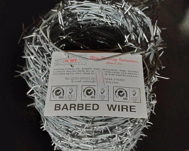 Barbed Wire · Photo 1