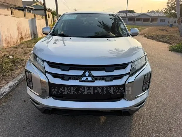 Mitsubishi Outlander Sport 2022 Gray · Photo 1