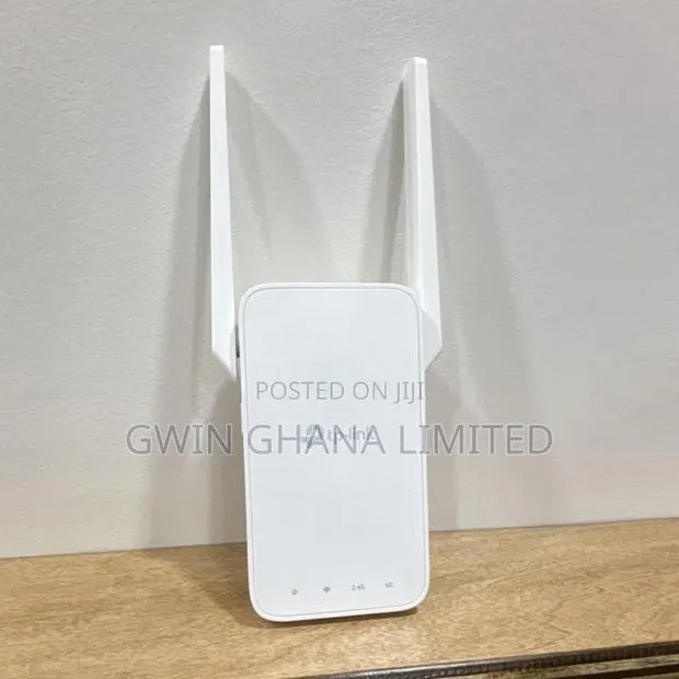 TP-Link RE315 AC1200 WiFi Range. Dual Band Gigabit Extender. 1200mps. · Photo 1