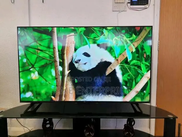 LG Smart TV · Photo 1