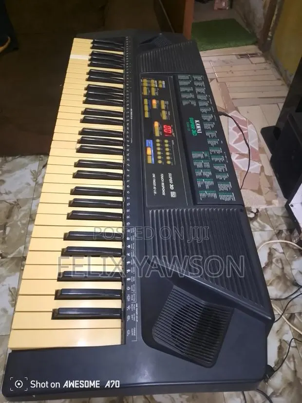 Piano Keyboard · Photo 1