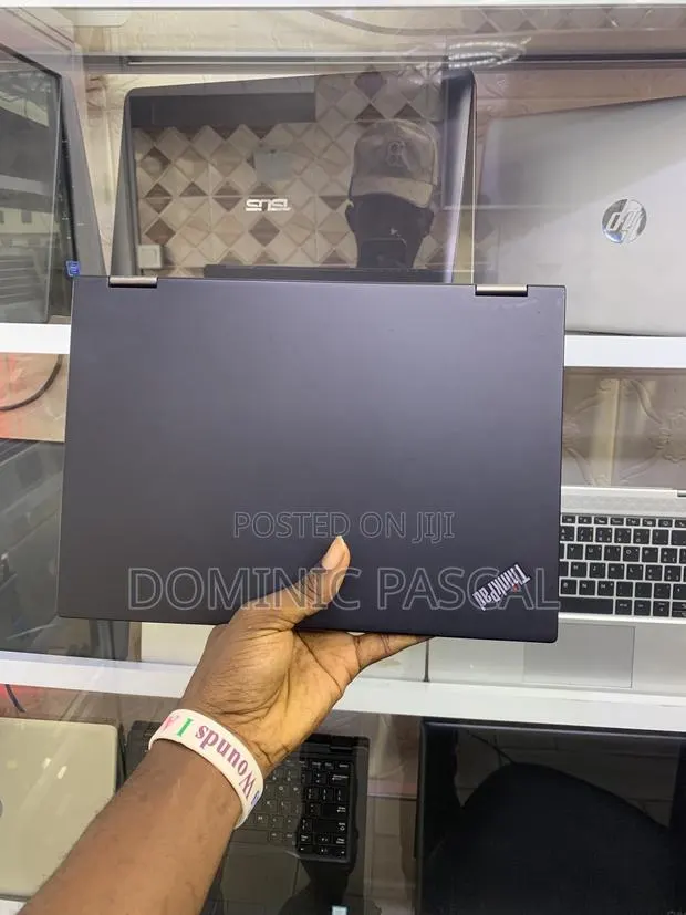 Laptop Lenovo Yoga 260 8GB Intel Core i5 SSD 256GB · Photo 1