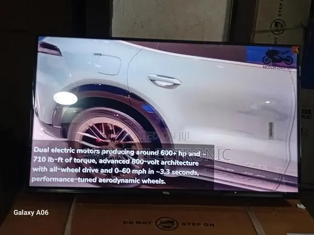 TCL 32” Smart Television – Your Home Entertainment Hub · Photo 1