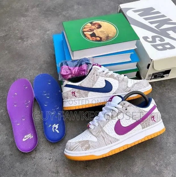 Nike X Rayssa Leal Sb Dunk Sneakers · Photo 1