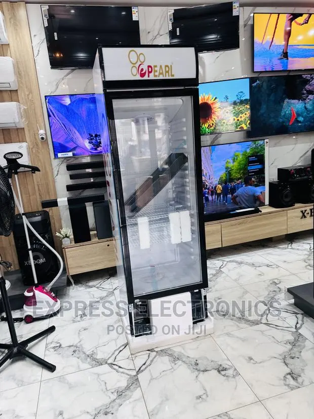 Zealous New PVC 424 —Display Fridge Pearl · Photo 1