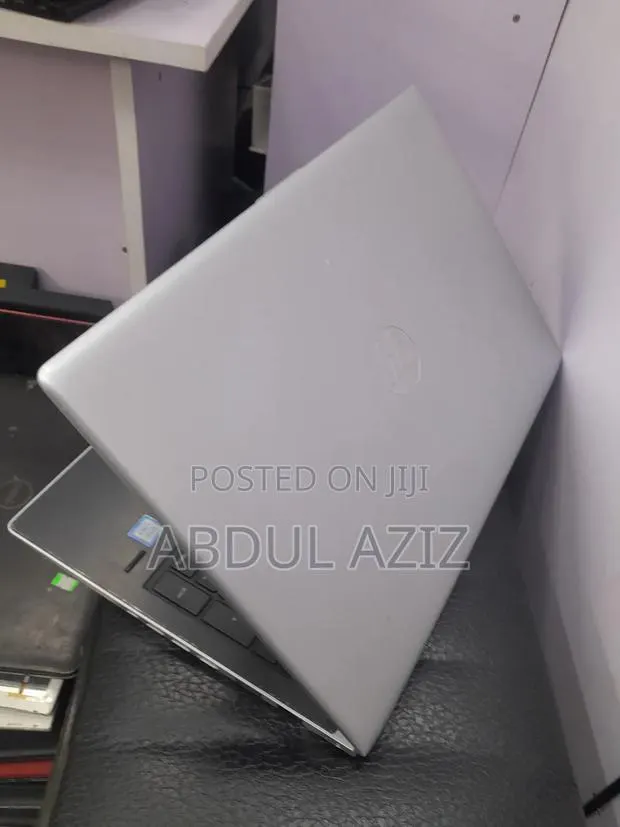 Laptop HP EliteBook 1050 8GB Intel Core I5 SSD 256GB · Photo 1