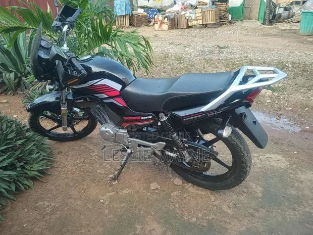 Yamaha YBR125 2013 Black · Photo 1